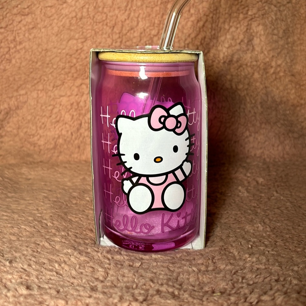 Hello kitty pink glass tumbler